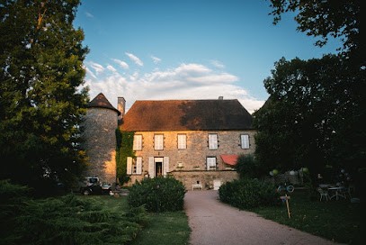 Des Roses et des Tours, Chambre d'Hôtes à Saint-Genès-du-Retz