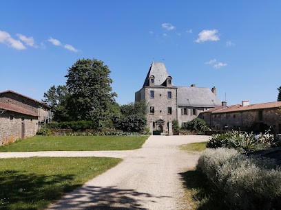 Chambre D'hôtes Le Logis De La Rouliere, Chambre d'Hôtes à La Chapelle-Bertrand