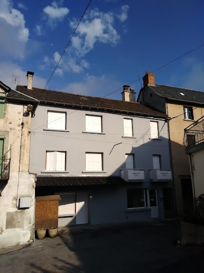 Restaurant du Centre-chambres d'hôtes, Chambre d'Hôtes à Villefranche-de-Panat