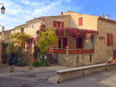 Maison Du Couchadou, Maison d'Hôtes à Saint-Pierre-de-Vassols