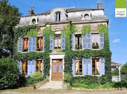 Chambres D'hôtes Le Château Eparcy, Chambre d'Hôtes à Éparcy