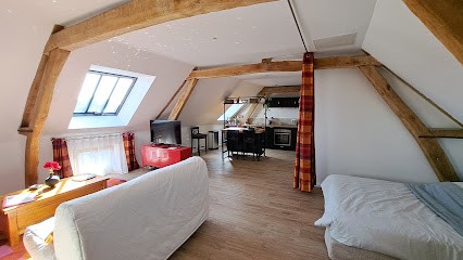 Les Petits Greniers, Location de Vacances à Jonquières