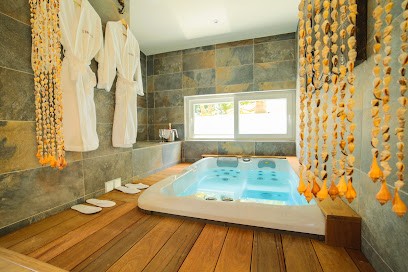 Chambre D'hôte Ô Balinais Avec Spa Privatif à Marseille, Chambre d'Hôtes à Marseille 11