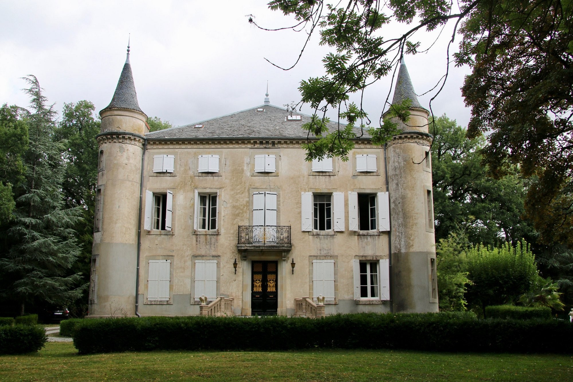 Chateau ANTELYS, Chambre d'Hôtes à Montredon-Labessonnié