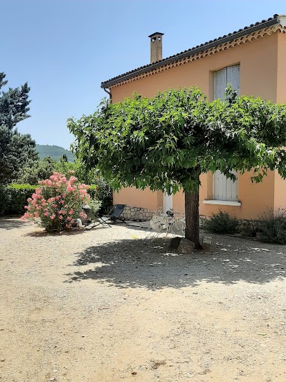 Gîte 'Vue sur le Mont Ventoux - 3*, Location de Vacances à Mormoiron