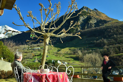 Gîte Aline Et Jlouis. Location De Vacances à Esterre