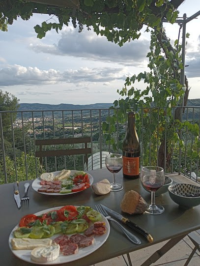 Gîte Ferme Bres, Location de Vacances à Nyons