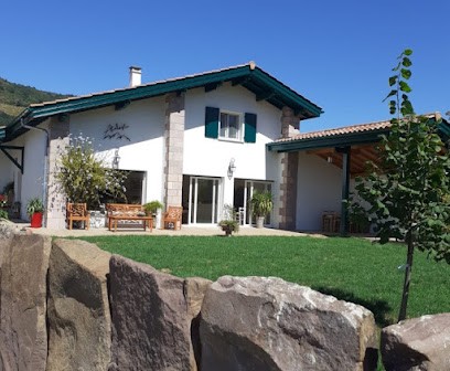 Maison Atalozti, Maison d'Hôtes à Ascarat