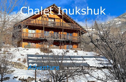 Chalet Inukshuk Chambre d'Hôtes, Location de Vacances aux Vigneaux