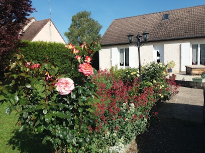Maison d'hôtes chez Nat : Location de vacances dans chambres d'hôtes bed and breakfast pour 1 à 4 personnes, au calme à la campagne, proche de la cité Médiévale de Provins et de Paris, à Hermé, Seine-et-Marne Sud, Île-de-France, Chambre d'Hôtes à Hermé