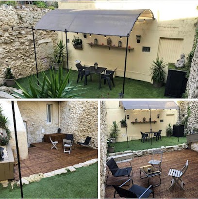 LOVE ROOM ORGON & DREAMS LOVE, Chambre d'Hôtes à Orgon