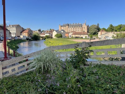 Maison Galland Lapalisse, Chambre d'Hôtes à Lapalisse
