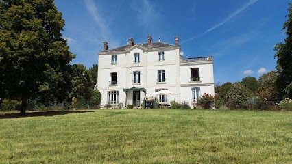 Manoir Le Parc, Chambre d'Hôtes à Villevaudé