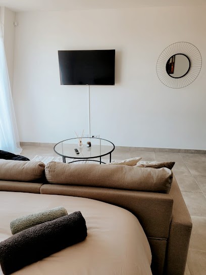 My Suite Paris, Location de Vacances au Blanc-Mesnil