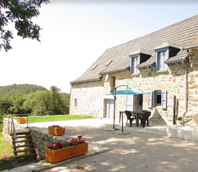 Gîte - La Maison De Champagne, Location De Vacances à Montboudif