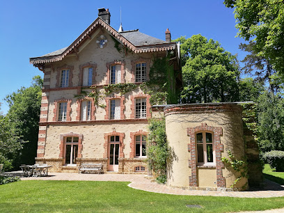 Au Manoir De La Tour, Chambre D'hôtes à Beautheil-Saints