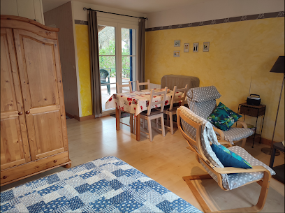 Studio Phil-Anne, Location De Vacances à Montagnac-Montpezat