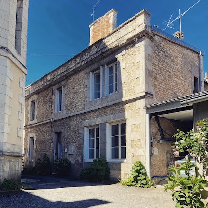 Maison Saint Louis, Maison d'Hôtes à Poitiers