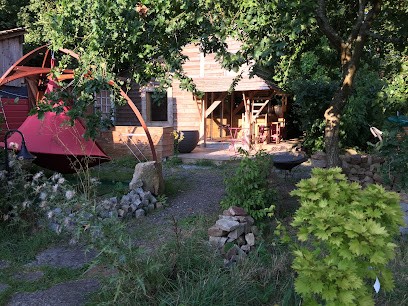 Les Insolites De Coco, Chambre d'Hôtes à La Lande-de-Goult