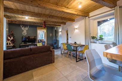 CosyBergerie (80 Euros La Nuit), Location de Vacances à Ugine