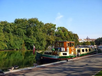Chambre Hotes, Chambre d'Hôtes à Dijon