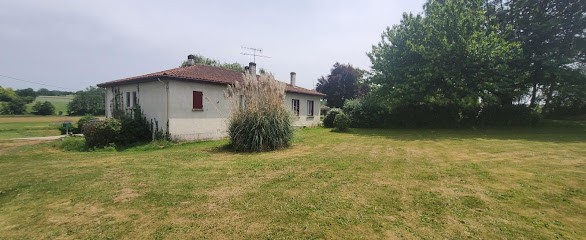 Gite Cournut, Location de Vacances à Laussou