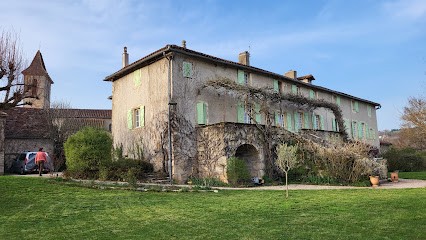 chambre dans Prieuré de caractère XVIII siècle, Chambre d'Hôtes à Planioles
