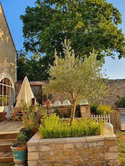 La Chambre De La Basilique, Chambre d'Hôtes à Neuvy-Saint-Sépulchre