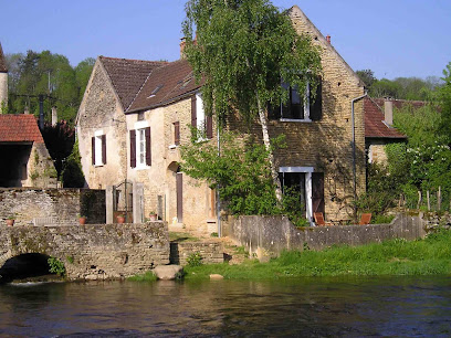Vakantiehuis, Gite, Ferienhaus Vezelay Location De Vacances à Saint-Père