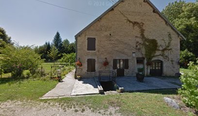 Gite Chalain Com, Location de Vacances à Crotenay