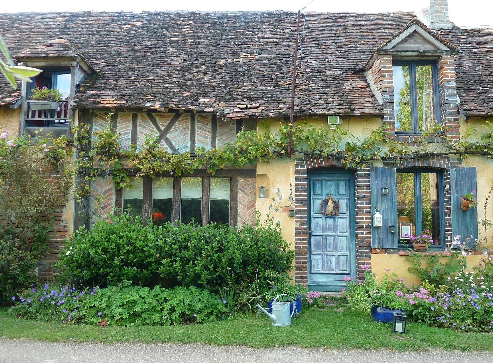 Chambres d'hôtes les deux Saints Jean, Chambre d'Hôtes à Melleroy