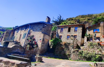 The Mountain Village House Nohèdes, Location de Vacances à Nohèdes