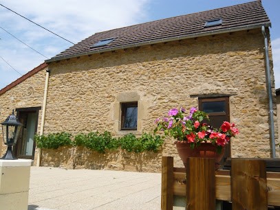 Le Petit Chenil, Chambre d'Hôtes à Sarzay