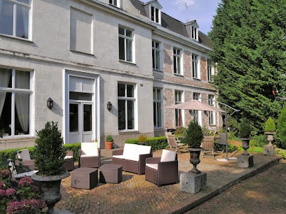 Chateau De Courcelette, Chambre d'Hôtes à Lannoy