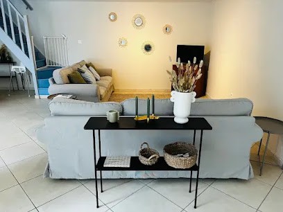 L'Atrium, Grand Duplex avec terrasse interieure, Location de Vacances à Narbonne