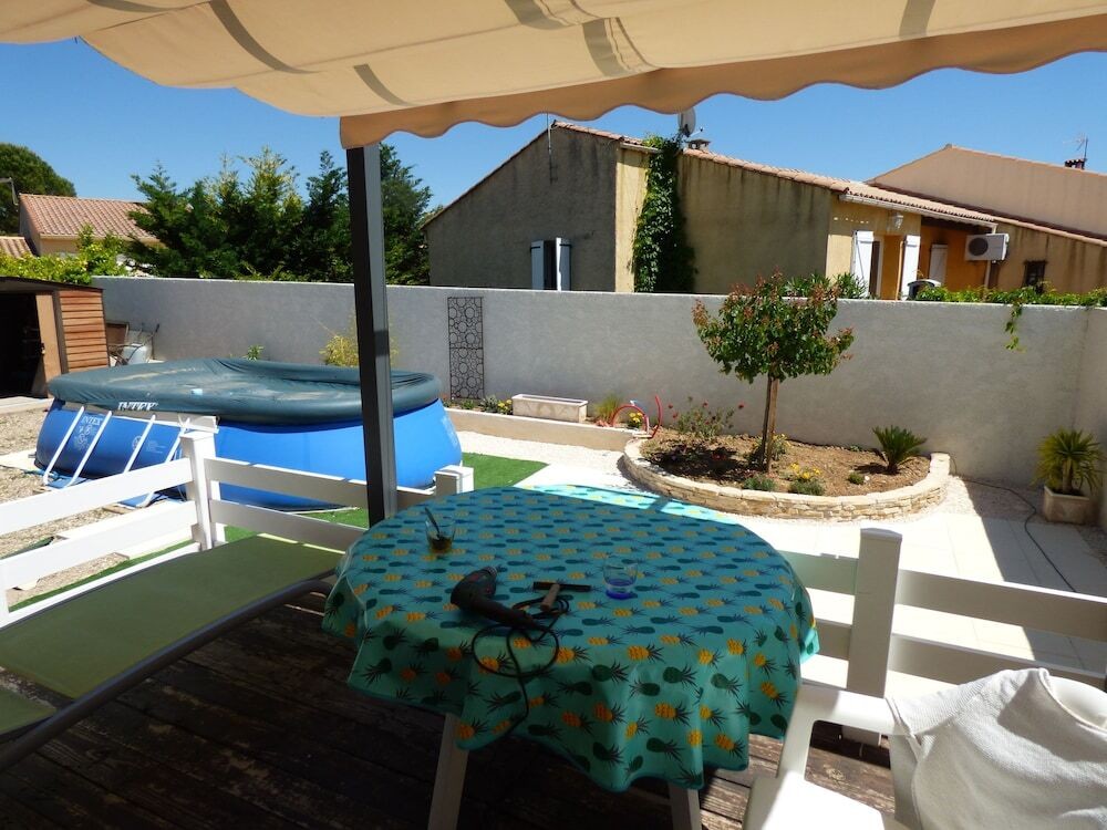 LES AMANDIERS, Chambre d'Hôtes à Abeilhan