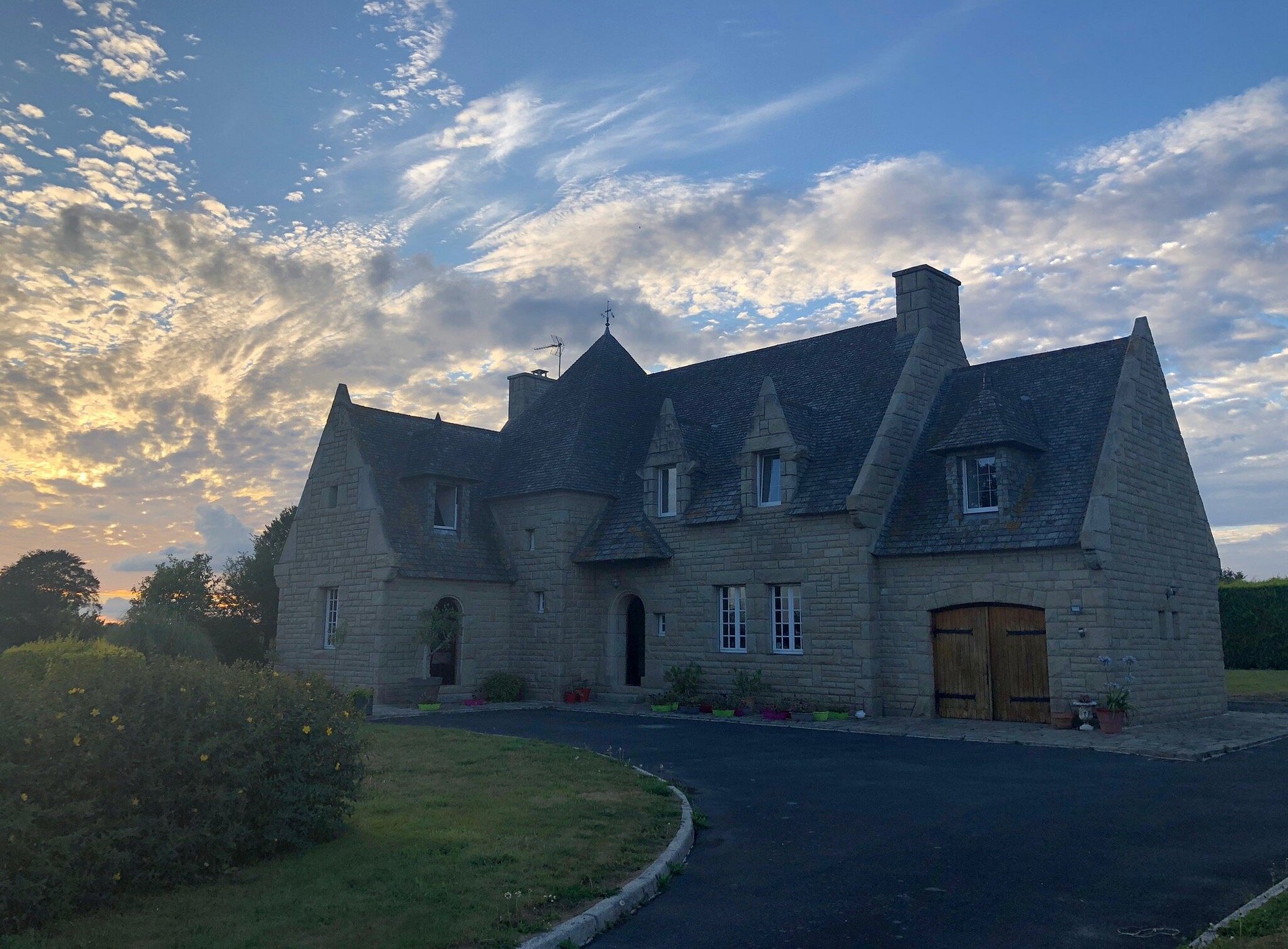 La Demeure Du Castel Chambre D'hôtes à Rospez