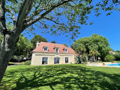 Les Beaux Sommets, Chambre D'hôtes à Buros