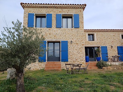 La Maison Aux Volets Bleus, Chambre d'Hôtes à Tresques