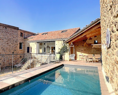 Gîte Les Hirondelles, Location De Vacances à Peaugres