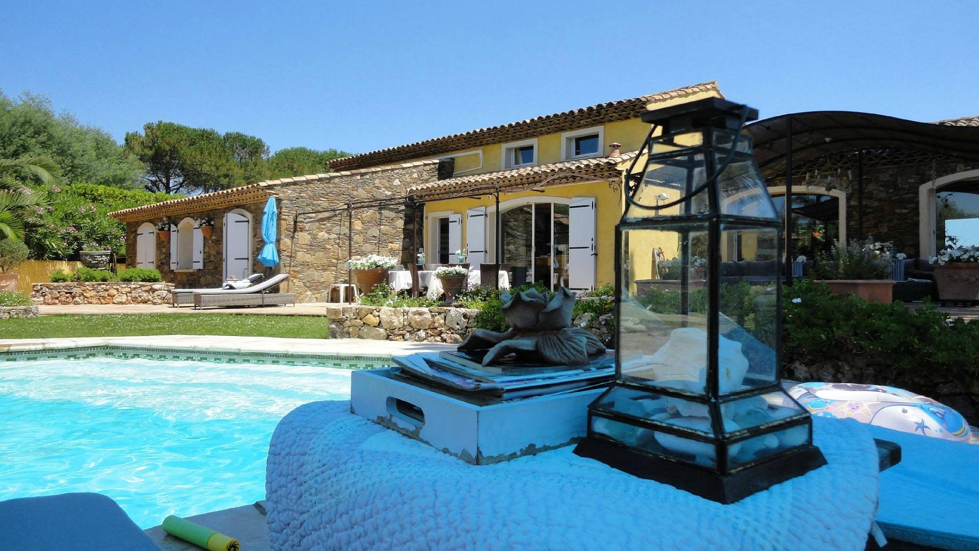 Parfum De Roses, Chambre d'Hôtes à Cogolin