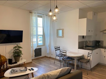 L’appartement Cosy, Location de Vacances à Remoulins