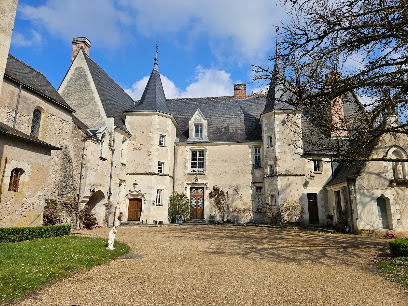 Château Des Archevêques, Location De Vacances à Artannes-sur-Indre
