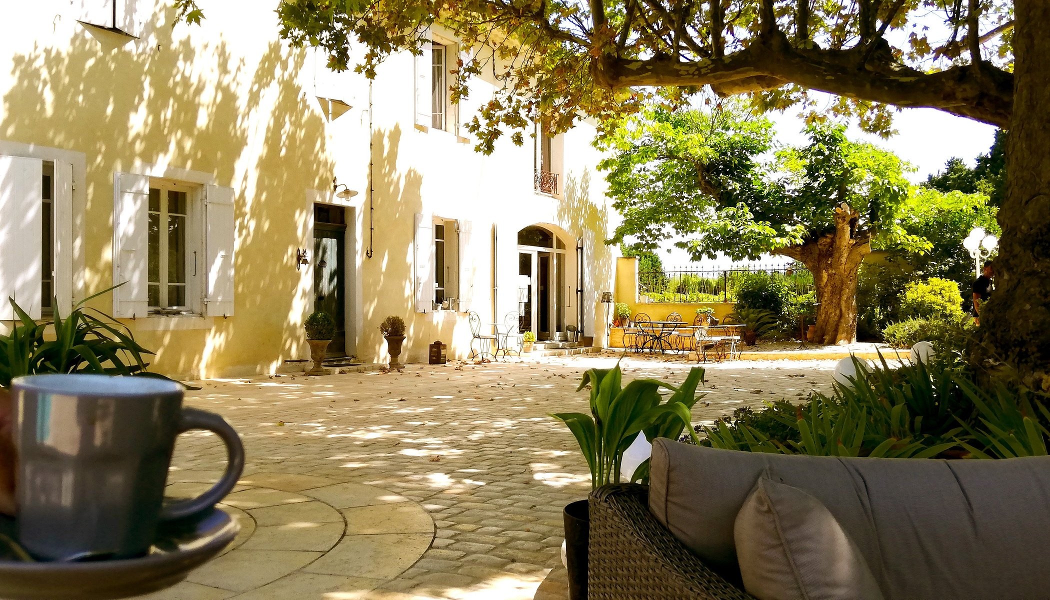 LAGREMUSE, Chambre d'Hôtes à Sarrians