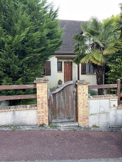 Cecilia Chemin De La Monnoie, Maison D'hôtes à Montfermeil