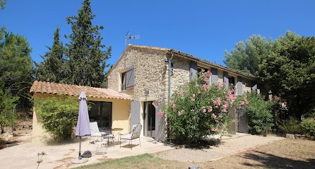 La Ferme Du Loup, Chambre d'Hôtes à Cucuron