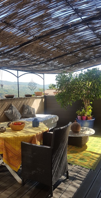 La Casa Del Sol-Montpeyroux, Chambre d'Hôtes à Montpeyroux