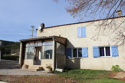 GITE LA LEBRE, Location de Vacances à Valderoure