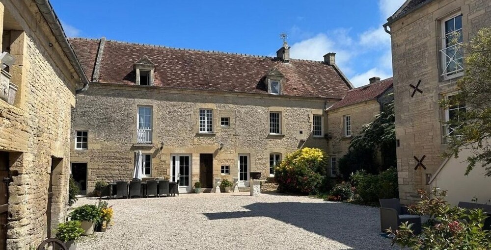 Chambres D'hôtes De L'ancienne Auberge, Chambre D'hôtes à Thaon