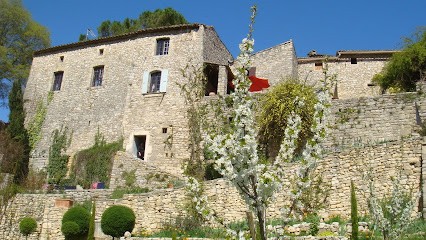 Le Clos des Perronets, Location de Vacances à Montclus